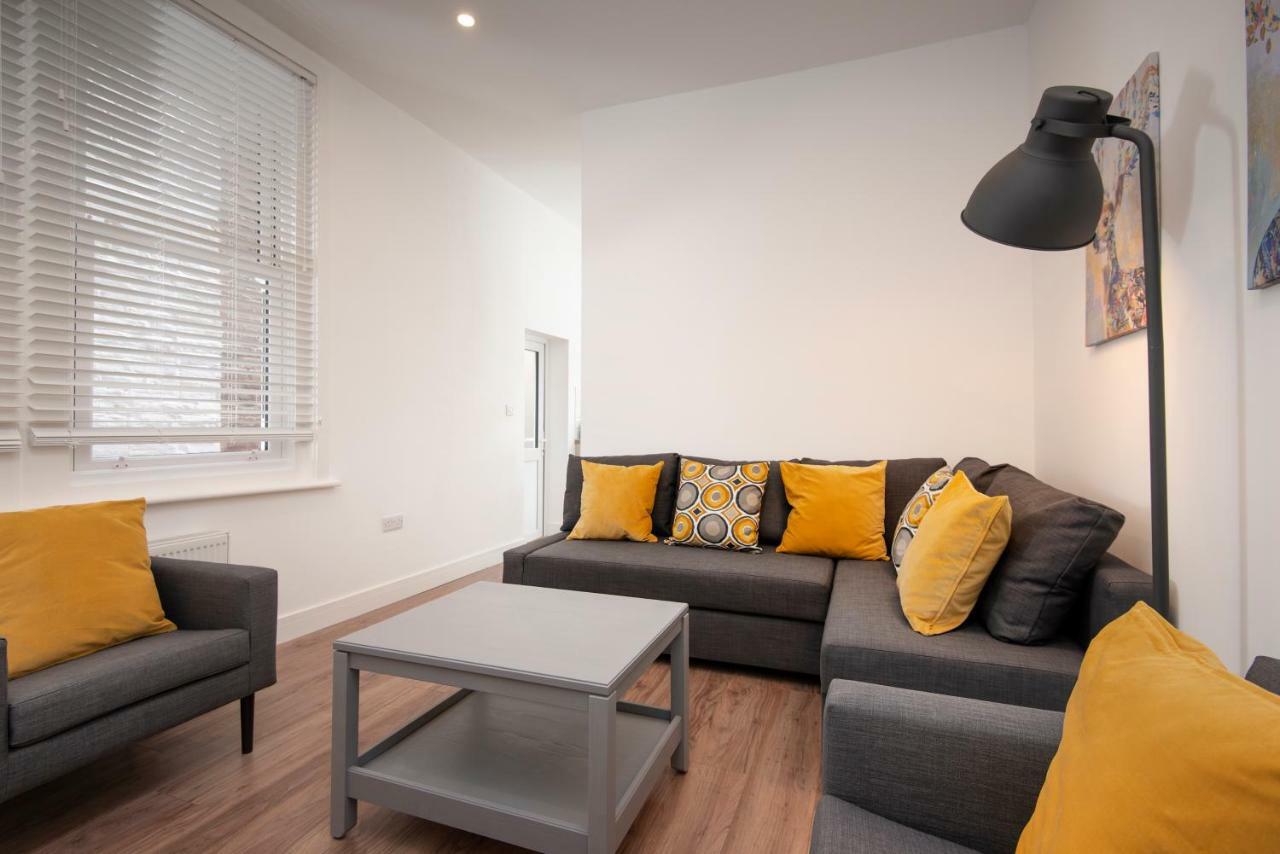 Flat B - Ground Floor, 2 Bedroom, 2 Bathroom Apartment With Garden In Central Southsea, Portsmouth Esterno foto